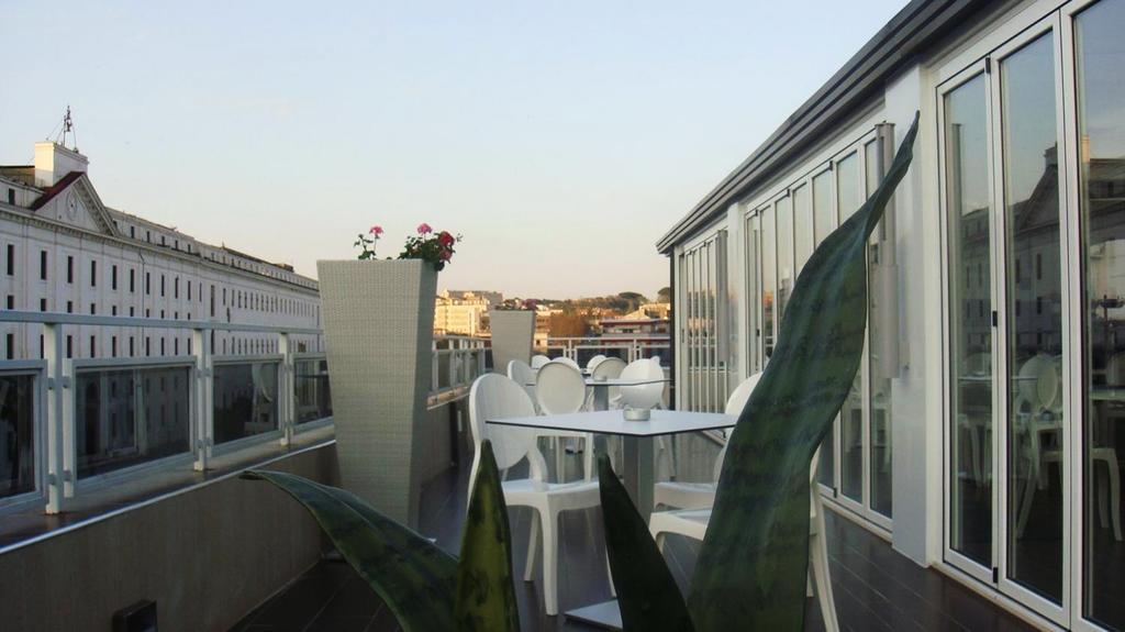 Hotel Ferdinando II Naples Exterior photo